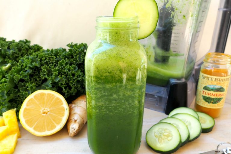 green smoothie recipes, healthy smoothie recipes, smoothie recipes with kale, smoothie recipes with ginger, smoothie recipes with turmeric, easy green smoothies, detox smoothie recipes,