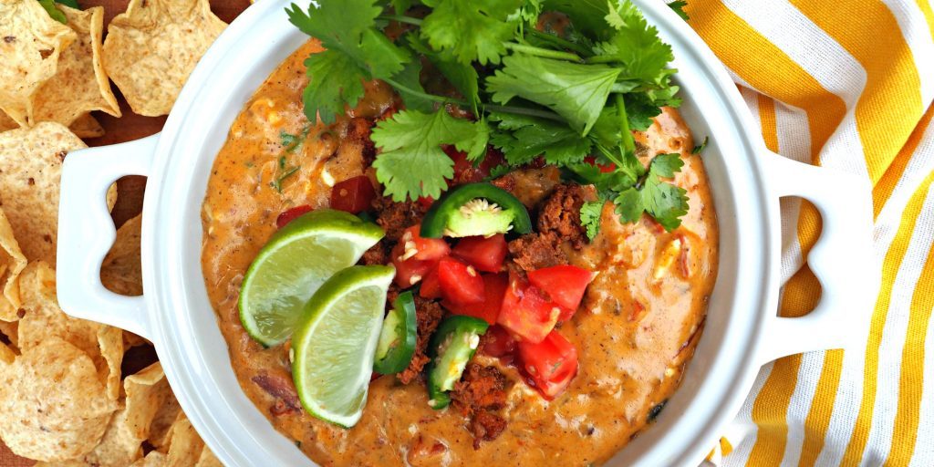 Ultimate Queso Dip queso dip, homemade quesdo dip, easy queso dip, chorizo appetizer, chorizo queso dip, queso dip with chorizo, dip recipes, amazing dip recipes, dip recipes for football parties, game day appetizer ideas