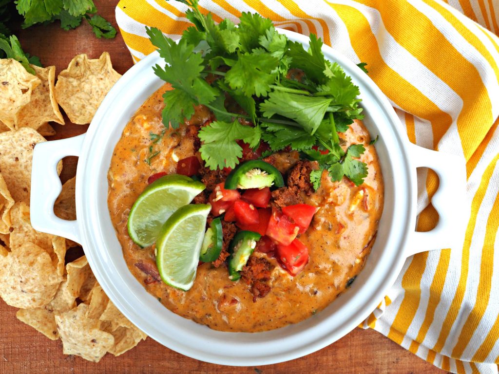 queso dip, homemade quesdo dip, easy queso dip, chorizo appetizer, chorizo queso dip, queso dip with chorizo, dip recipes, amazing dip recipes, dip recipes for football parties, game day appetizer ideas