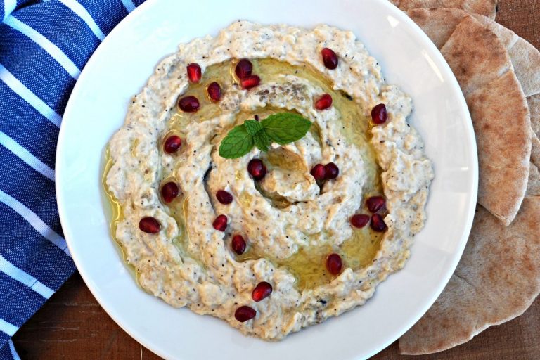 eggplant dip, roasted eggplant dip, mezze recipes, jordanian recipes, recipes from jordan, arabic recipes, arabic appetizer recipes, healthy appetizer, easy healthy appetizer, how to make roasted eggplant dip, easy eggplant dip, healthy appetizers, healthy appetizer recipe,