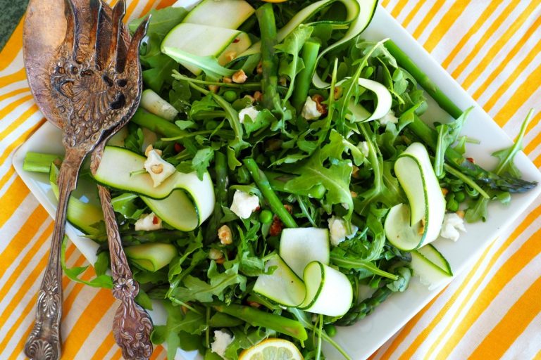 arugula salad, arugula side salad, easy arugula salad, healthy arugula salad, impressive arugula salad, arugula and pea salad, asparagus and pea salad, zucchini salad, salad with raw zucchini, zucchini ribbons recipes,