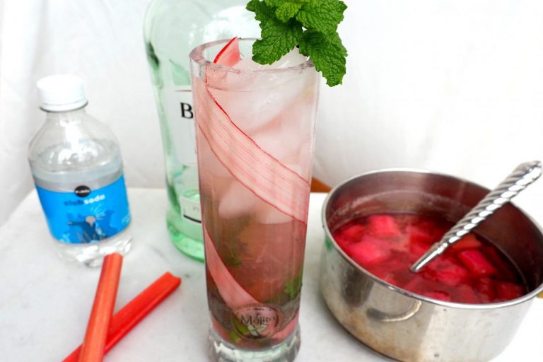 rhubarb cocktail,bacardi rum, bacardi rum cocktails, rhubarb mojito, rhubarb cocktail ideas, mojito,