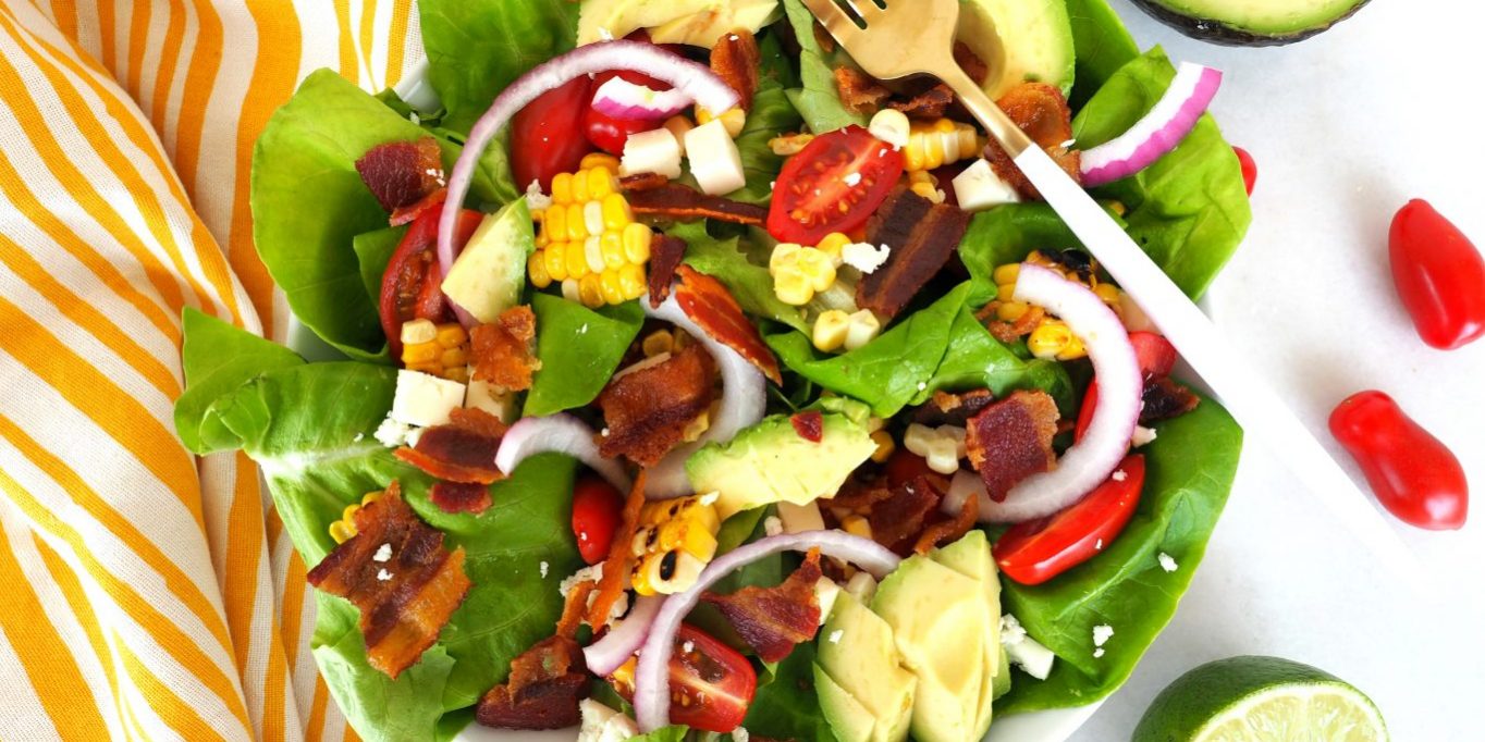 Salad with Bacon and Tomato BLT, BLT salad, salad with corn, salad with bacon, salad with avocado, summer salad, hearty salad, easy salad,
