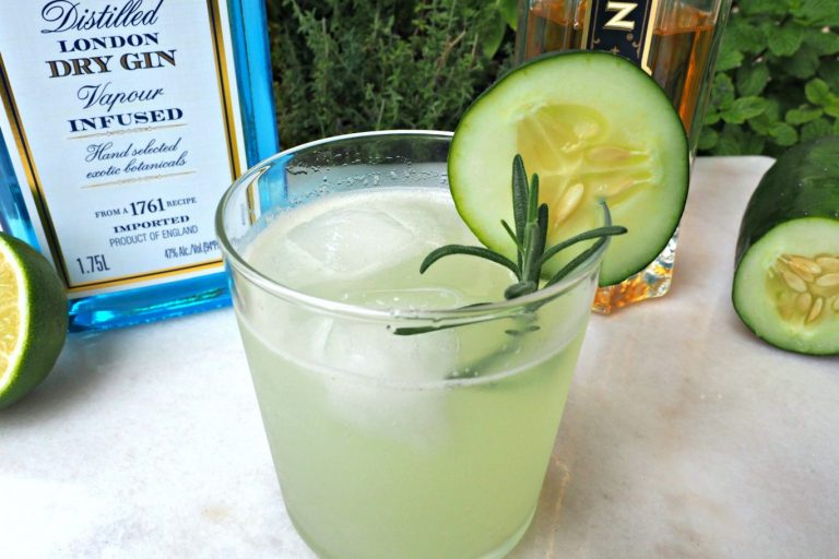 cucumber cocktail, gin cocktails with cucumber, gin cocktails with elderflower, cocktails with cucumber, summer gin cocktail, easy cucumber cocktails, rosemary cocktail, cocktails using rosemary