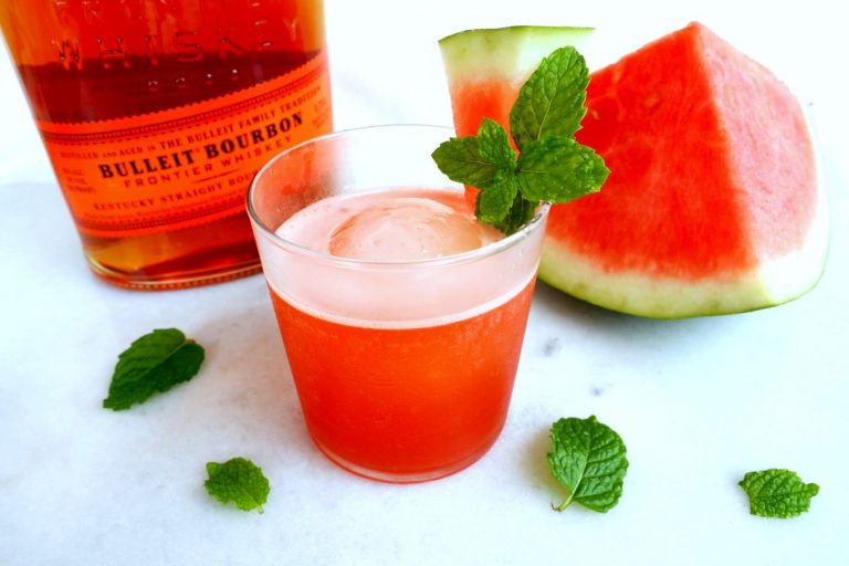 watermelon drinks, cocktails with watermelon, bourbon cocktail, summer cocktail, summer bourbon cocktail, summer watermelon cocktail, watermelon mint cocktail, summer drinks, cookout cocktail ideas, pool party cocktails
