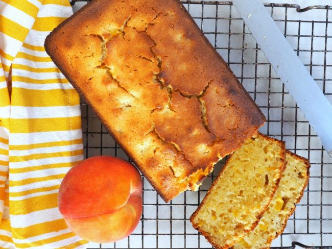 Quick bread, peach bread, how to make peach bread, breakfast, baking, summer breakfast ideas, easy breakfast recipes, peach recipes, peach breakfast recipes