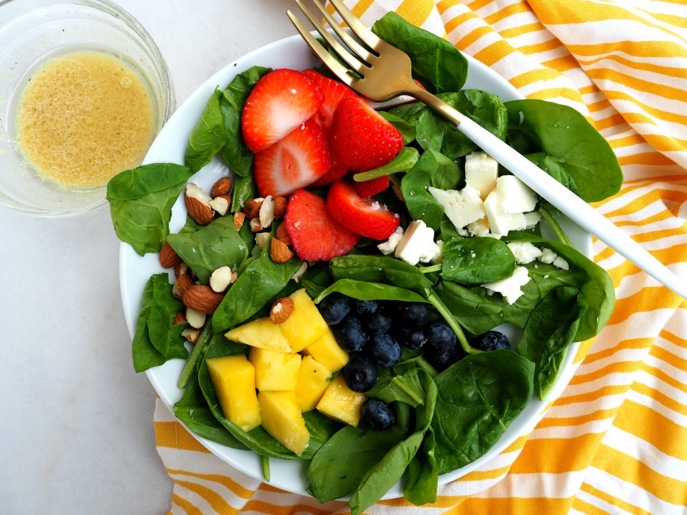 arugula salad, salad with mango, salad with fruit, summer salad, healthy salad,