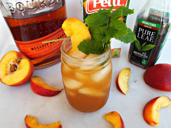 black tea, bourbon cocktail, bulleit bourbon, peach tea, pure leaf tea, peach cocktail, bourbon cocktail with peaches