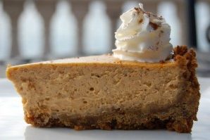 pumpkin cheesecake recipe, easy pumpkin cheesecake recipe, pumpkin cheesecake with gingersnap crust, gingersnap crust recipe, gingersnap crust cheesecake, cheesecake recipes for fall, fall cheesecake recipes, easy fall cheesecake ideas,