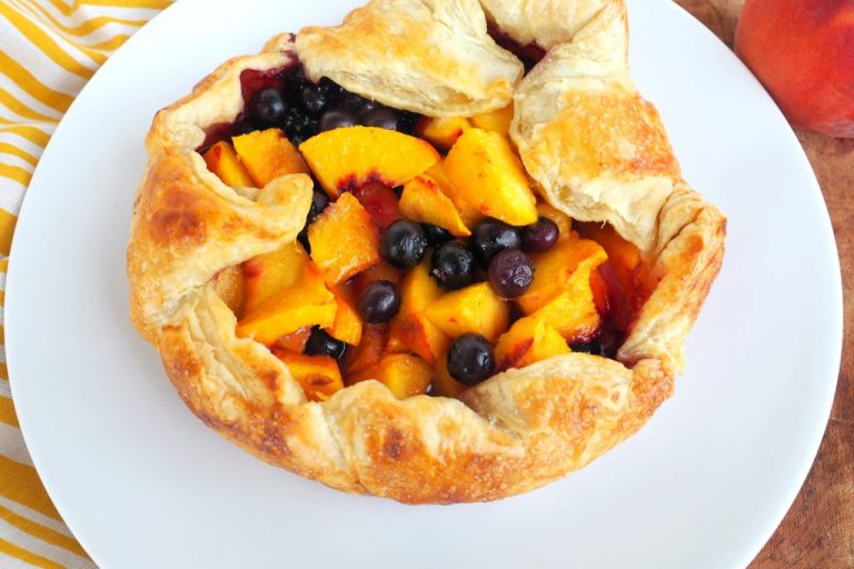 peach dessert, dessert recipe with peaches, easy peach dessert, peach dessert recipes, free peach dessert recipes, peach blueberry recipe, peach blueberry dessert recipe, dessert recipe using peaches and blueberry, puff pastry dessert recipes, easy puff pastry recipes, dessert recipes using puff pastry, baking, easy baking recipe, free online dessert recipes, easy dessert recipes, quick dessert recipes, summer dessert recipes, dessert recipes for summer, late summer dessert recipes