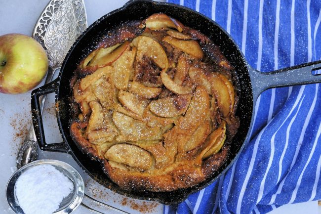 puff pancake, dutch baby, how to make a dutch baby, how to make a puff pancake, cinnamon apple pancake, pancake recipe with apples, apple pancake recipe, baked pancake, baked pancake recipe, easy baked pancake recipe, quick breakfast recipe for family, autumn inspired breakfast, fall inspired breakfast, breakfast recipe for fall, breakfast recipe for autumn, cinnamon apples, cinnamon apples breakfast recipe, breakfast recipes, easy breakfast recipes, free online breakfast recipes, free online pancake recipes,