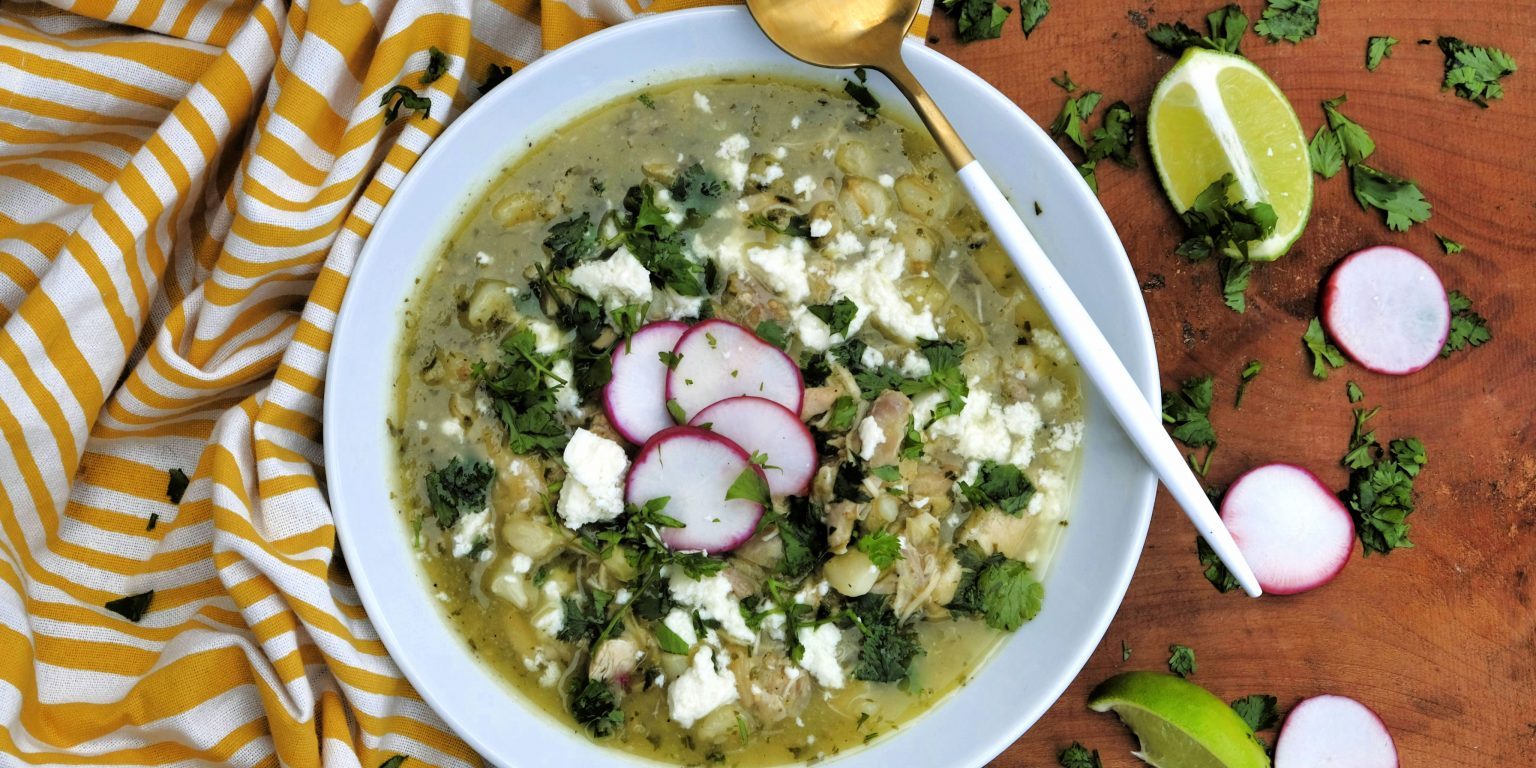 how to make posole, easy posole recipe, chicken posole recipe, posole verde recipe, posole with tomatillos recipe, mexican soup recipe, homemade posole, mexican soup reicpes, easy mexican soups, hominy, soup recipe with hominy, soup recipe with tomatillos, tomatillos recipes, easy recipes with tomatillos, soup recipes, easy soup recipe, homemade soup recipes, yummy soup recipes for winter, spicy soup recipes, latino soup recipes, soups, how to make soups,