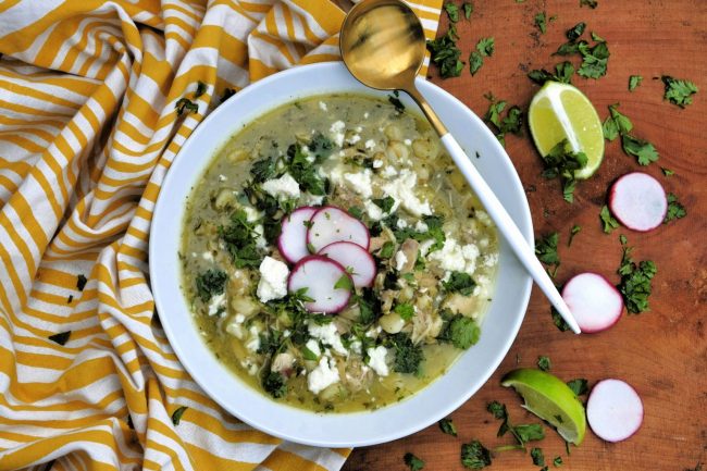 how to make posole, easy posole recipe, chicken posole recipe, posole verde recipe, posole with tomatillos recipe, mexican soup recipe, homemade posole, mexican soup reicpes, easy mexican soups, hominy, soup recipe with hominy, soup recipe with tomatillos, tomatillos recipes, easy recipes with tomatillos, soup recipes, easy soup recipe, homemade soup recipes, yummy soup recipes for winter, spicy soup recipes, latino soup recipes, soups, how to make soups,