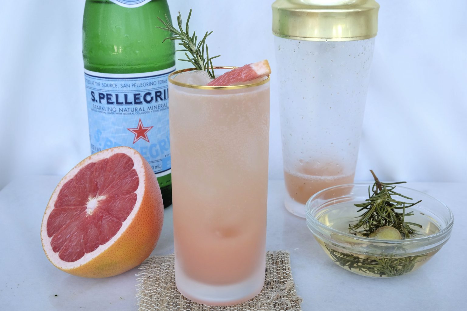 mocktails, mocktail recipes, easy mocktail recipes, quick mocktail recipes, tasty mocktails, tasty mocktail recipes, dry january recipes, dry january cocktail recipe, cocktail recipes without alcohol, cocktails,easy cocktails, grapefruit mocktail recipe