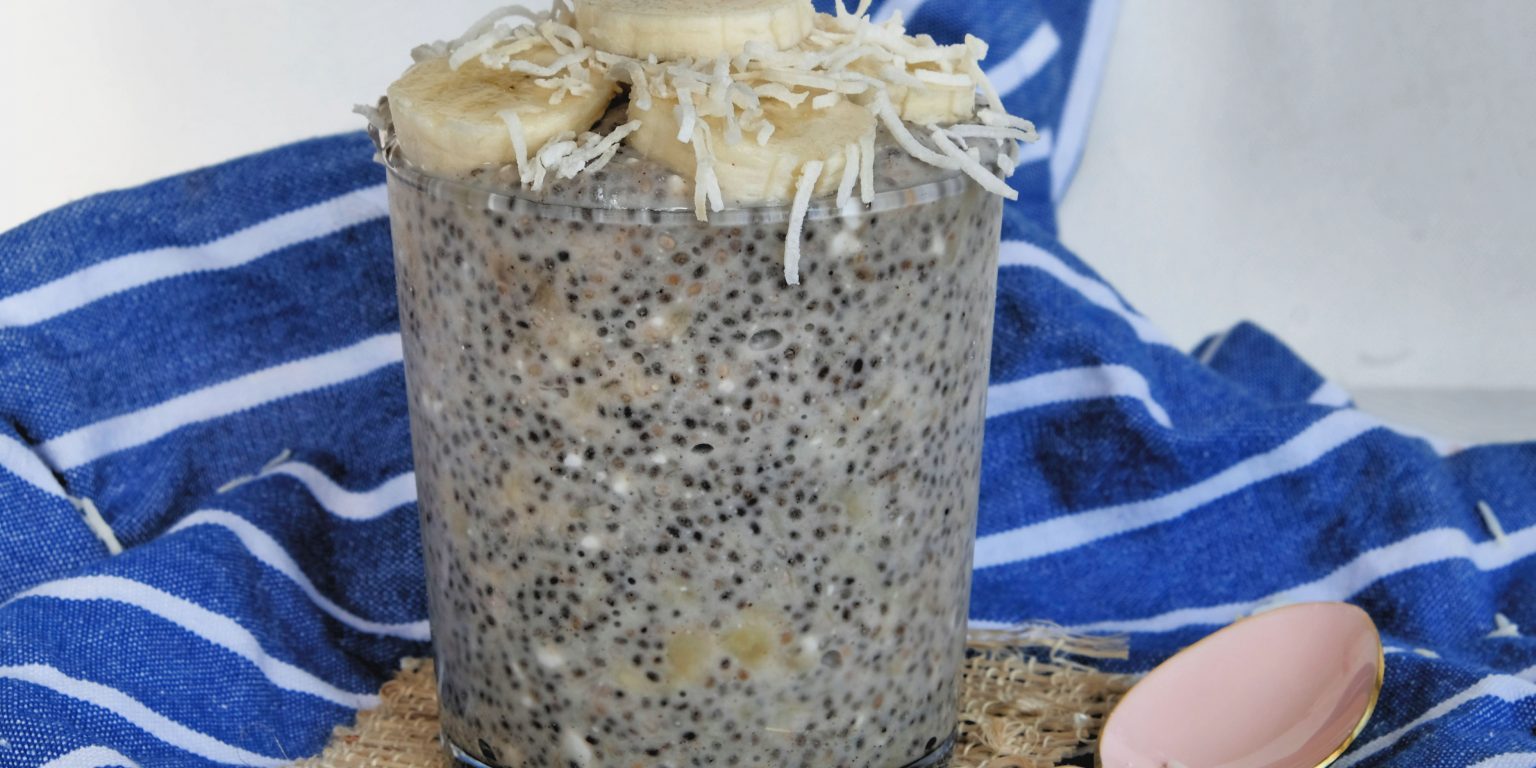 chia seed pudding, banan pudding recipe, how to make chia seed pudding, chia seed pudding with coconut milk, coconut milk chia seed pudding, banana chia pudding, chia coconut pudding, healthy breakfast recipes, healthy breakfast, easy breakfast recipes, make ahead breakfast recipe, make ahead breakfast, overnight breakfast recipe, overnight chia pudding, overnight chia seed pudding
