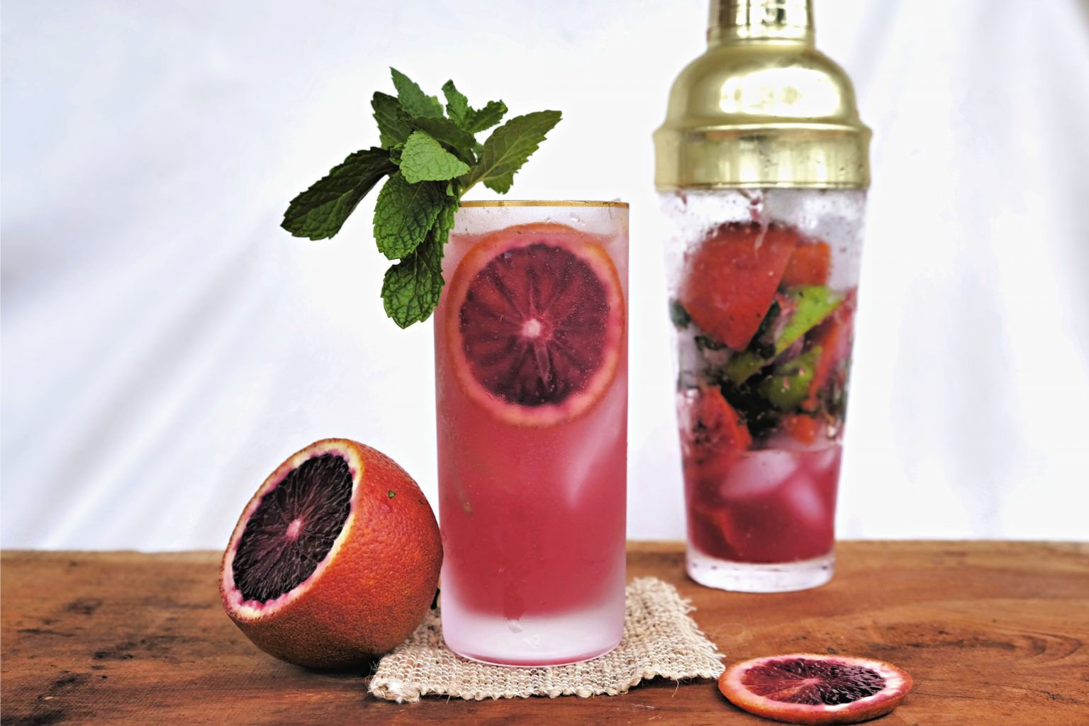 blood orange cocktails, cocktail recipe with blood orange, cocktail recipe with blood orange juice, blood orange cocktail, blood orange recipes, gin cocktails, gin and blood orange cocktail recipe, cocktails, cocktail recipes, free online cocktail recipe