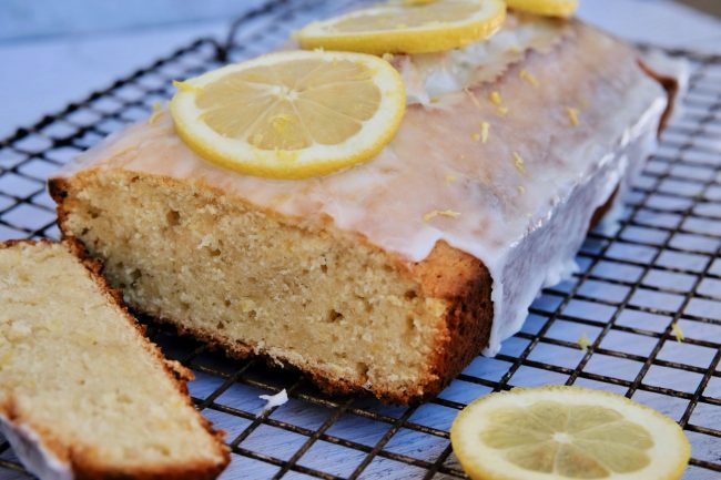 lemon cake, lemon pound cake, how to make a lemon cake, how to make a lemon loaf cake, lemon loaf cake recipe, easy lemon loaf cake recipes, baking recipes, spring baking ideas, spring baking recipes, easy baking ideas,