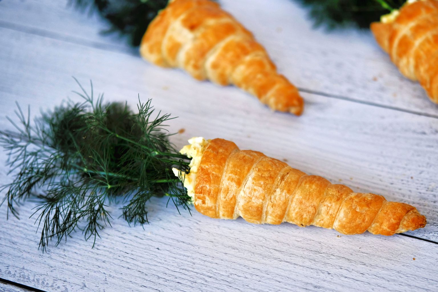 “Carrot” Egg Salad Cups how to make carrot shaped puff pastries, puff pastry shaped like carrots, easter brunch, easy easter brunch, easter brunch ideas, cute easter brunch recipes, easy brunch ideas, easter recipes, easter recipe ideas, easy easter recipes, puff pastry recipes, lunch puff pastry recipes