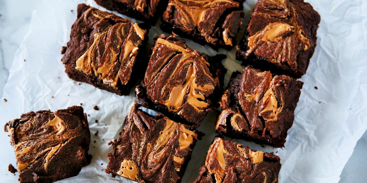 Peanut Butter Swirl Brownies homemade brownies, easy brownie recipe, homemade brownies, how to make homemade brownies, swirl brownies, peanut butter swirl brownie recipe, homemade peanut butter brownies, peanut butter brownies recipe, dessert recipes, dessert baking easy, easy baking desserts, easy desserts, make ahead dessert recipes, make ahead peanut butter desserts, peanut butter dessert recipe,