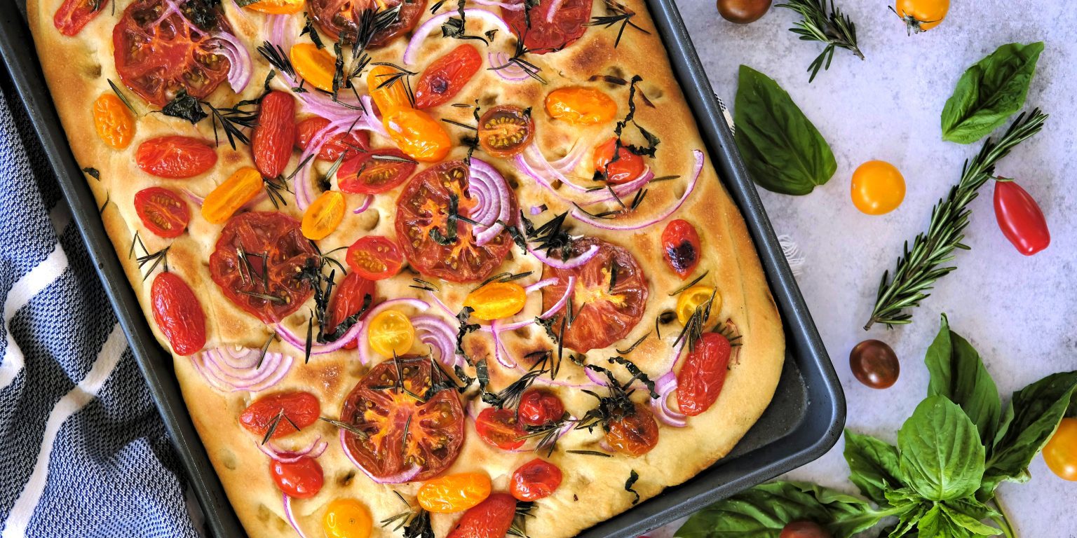 how to make focaccia, easy focaccia recipe, homemade focaccia with tomatoes, tomato focaccia recipe, easy focaccia recipe, best ever focaccia recipe, easy focaccia, homemade bread recipe, bread recipe, easy bread recipe, how to make bread, baking recipes, easy baking recipes,