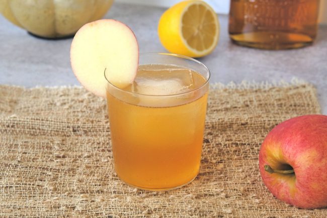spiced apple cider cocktail, spiced apple cider, rum cocktail, cocktail recipe with rum, rum apple cocktail, mount gay rum cocktail, fall inspired cocktail, fall cocktail recipe, cocktail recipes for fall, autumn cocktail recipe, autumn inspired cocktails, autumn inspired cocktail recipe with rum,