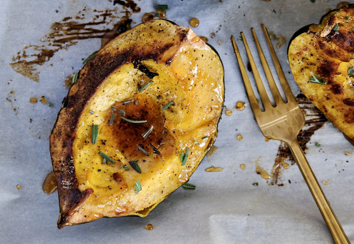 Cider Glazed Acorn Squash acorn squash, acorn squash recipe, easy acorn squash recipe, thanksgiving side dish recipe, easy side dish for thanksgiving, thanksgiving side dish squash, squash side dish recipe, roasted acorn squash, side dish recipe, fall sides, fall side dish recipes, side dish recipes for autumn