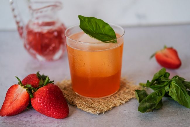 strawberry cocktail, basil cocktail, vodka cocktails for spring, spring inspired drinks, spring drinks, cocktails for spring, vodka drinks for spring, easy drinks for spring