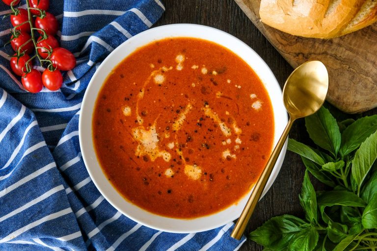 tomato soup, creamy tomato soup recipe, how to make a creamy tomato soup,homemade tomato soup, homemade tomato soup with canned tomatoes, san marzano tomato soup,
