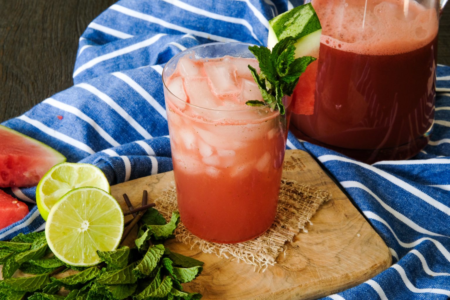 gin and tonic, gin and tonic recipe, watermelon gin and tonic, cucumber gin and tonic, gin and tonic twist, twist on classic gin and tonic, summer cocktail recipes, summer cocktail recipe with watermelon, watermelon cocktail, watermelon gin drink, watermelon gin cocktail, cocktail recipes using watermelon