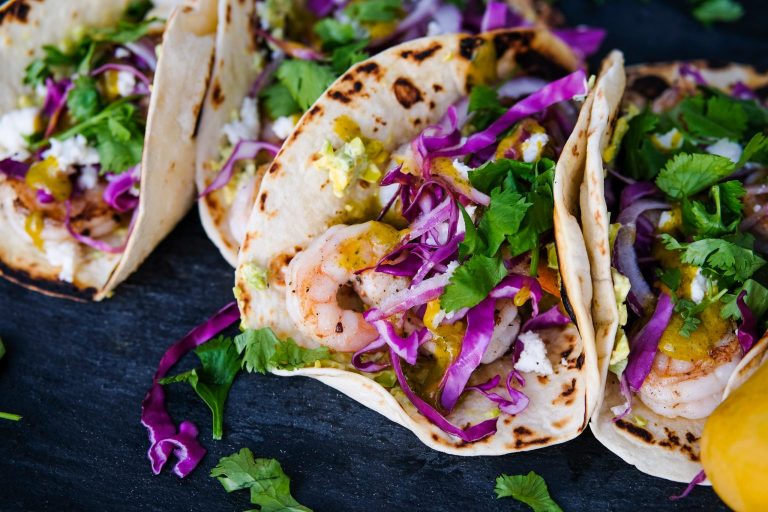 Easy shrimp tacos, how to make shrimp tacos, shrimp tacos recipes, quick shrimp tacos recipe, seafood tacos, summer tacos, tacos for summer, 5 minute taco recipe, mango chipotle sauce, homemade mango sauce, shrimp tacos with mango, tacos with mango,