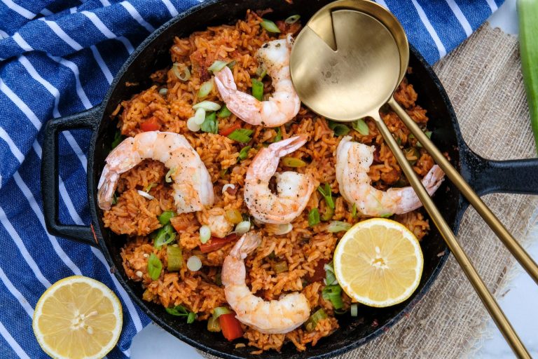homemade jambalaya, easy jambalaya recipe, shrimp jambalaya, chorizo jambalaya, chicken jambalaya, okra dinner recipes, dinner recipe with okra, one pan dinner recipe, one pot dinner, homemade jamblaya, how to make jambalaya