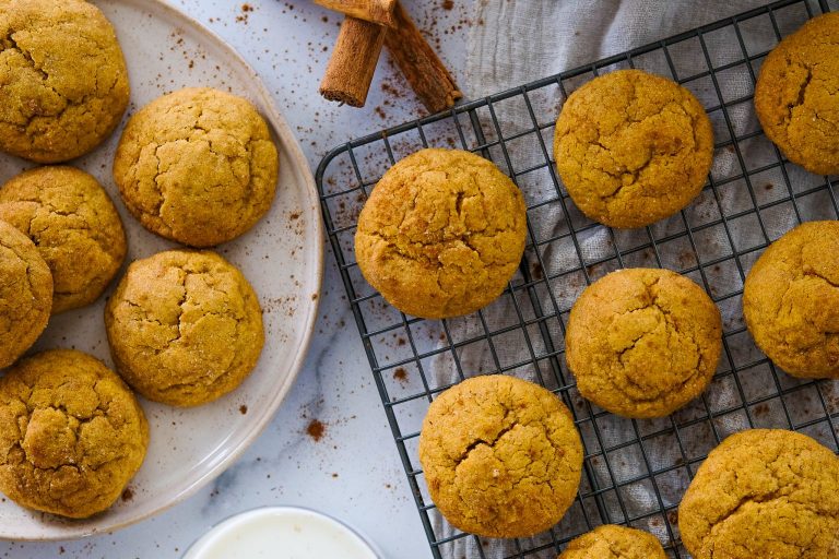 homemade pumpkin snickerdoodles, pumpkin snickerdoodles recipe, how to make snickerdoodles, snickerdoodles, snickerdoodles recipe, pumpkin cookie, pumpkin cookie recipe, easy pumpkin cookie recipe, homemade pumpkin cookie recipe, easy pumpkin cookie recipe,, fall baking recipe, autumn baking recipes, fall dessert recipes, autumn dessert recipe,