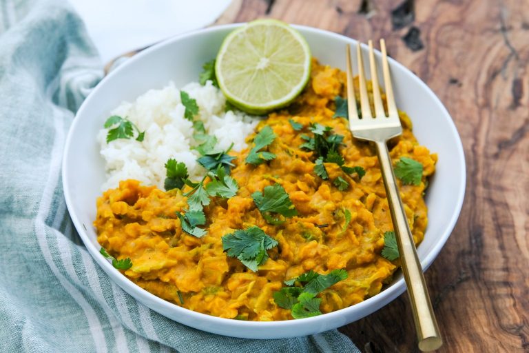 butternut squash curry, vegetarian curry, butternut squash recipes, lentil curry, easy curry recipe, vegetarian curry recipe, vegetarian dinner recipe, vegan dinner recipe, vegan curry recipe, easy dinner recipes, butternut squash dinner recipe