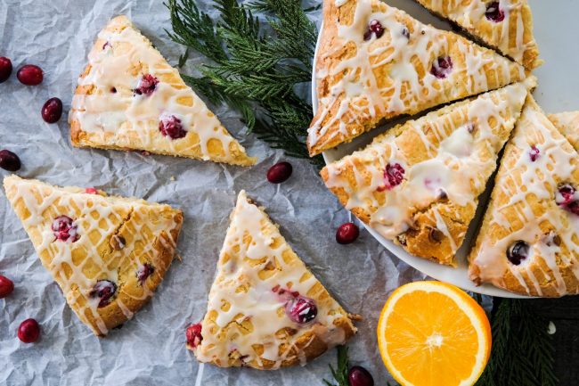 cranberry white chocolate scones, cranberry orange white chocolate scones, scones recipe, easy scones recipe, holiday breakfast baking, easy breakfast recipes for christmas, christmas breakfast, breakfast recipes for holidays, holiday baking, breakfast baking