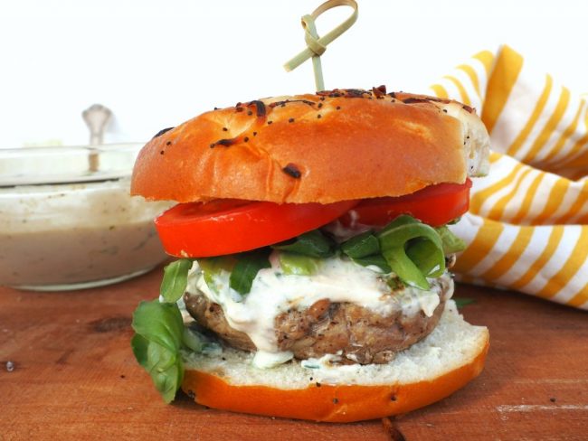 Turkey Burger turkey burger, red meat alternatives, grilling recipe, healthy dinner, healthy grilling recipes, easy turkey burger, dinner recipes, summer dinner recipe,