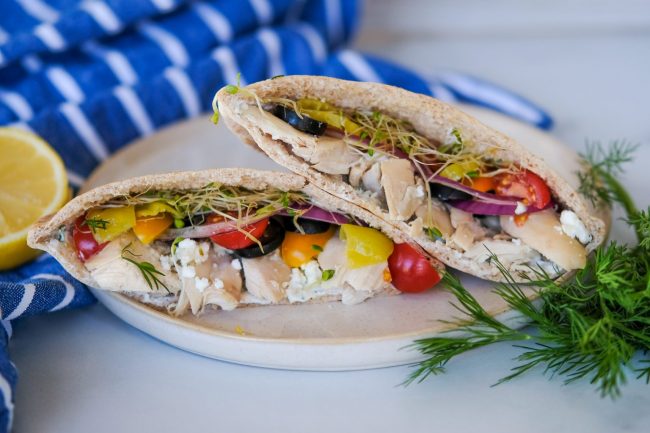 greek style chicken recipe, greek style chicken, chicken pita recipe, chicken pita sandwich recipe, easy lunch recipe, sandwich recipes for lunch, easy sandwich recipes, pita recipes for lunch, quick pita recipes, homemade tzatziki, chicken pita sandwich recipe,healthy lunch recipes