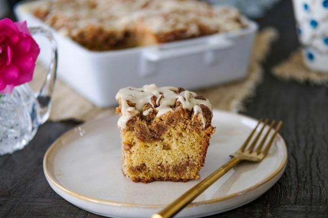 sour cream coffee cake, sour cream cinnamon coffee cake, coffee cake, homemade coffee cake recipe, easy coffee cake recipe, homemade coffee cake recipe, best ever coffee cake recipe, breakfast entertaining recipes, easy breakfast recipes for entertaining, brunch recipe, holiday breakfast recipes, breakfast recipes for holidays